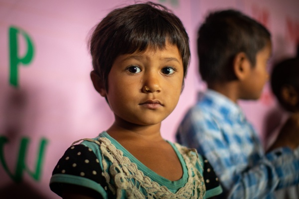 Bambina originaria del Nepal