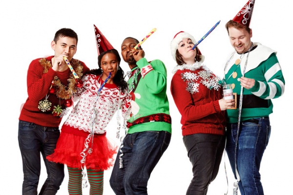 persone che festeggiano natale