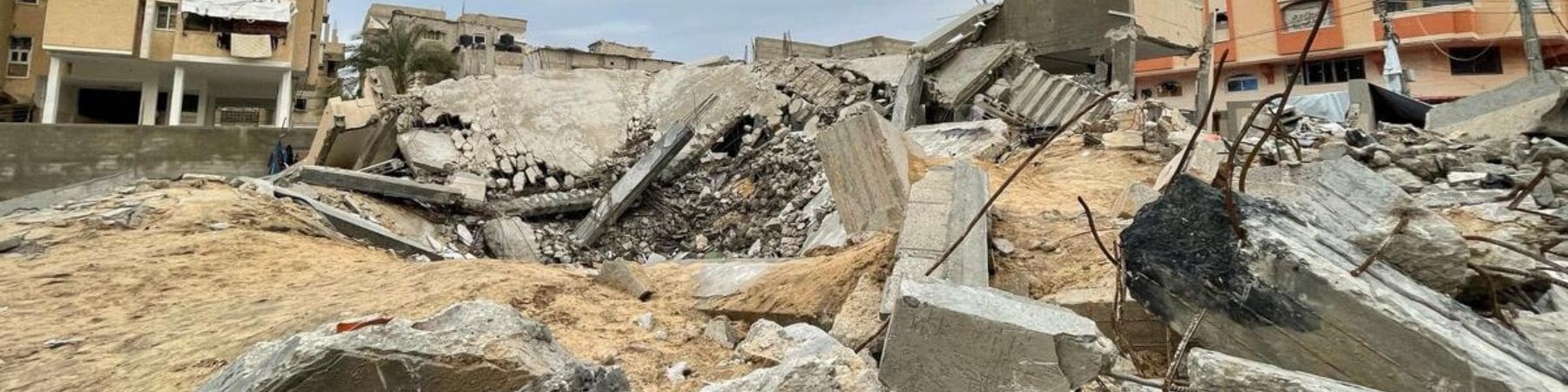 palazzi distrutti dai bombardamenti a Gaza
