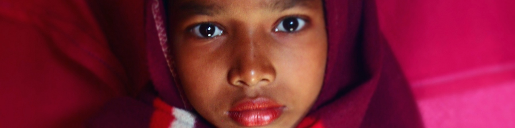 Bambina Rohingya Freddo