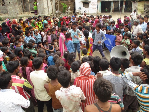 adolescenti in nepal