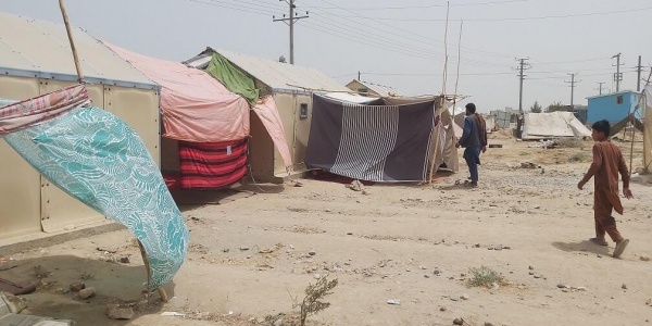 campo profughi temporaneo in Afghanistan